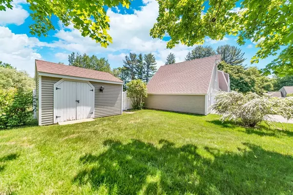 South Hadley, MA 01075,4 Dickinson Farm Rd