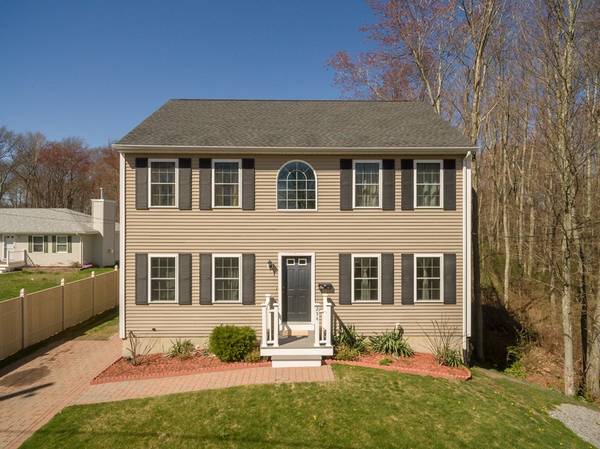 254 Lafayette St, Somerset, MA 02726