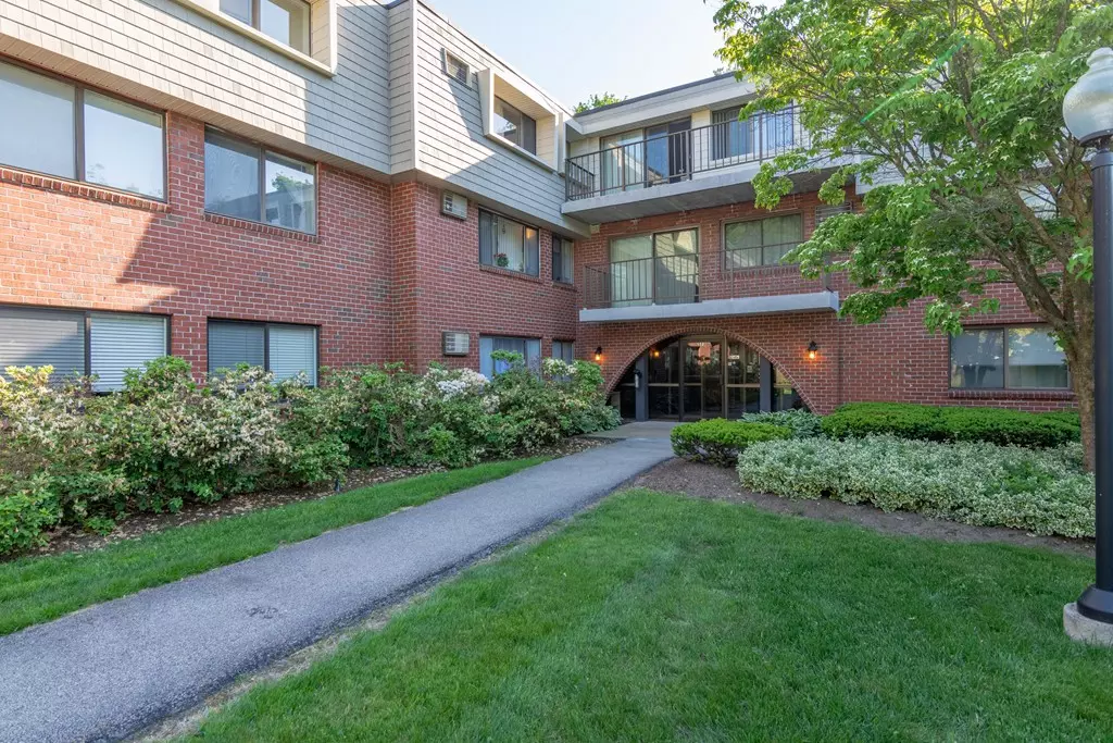 Weymouth, MA 02189,573 Broad #228