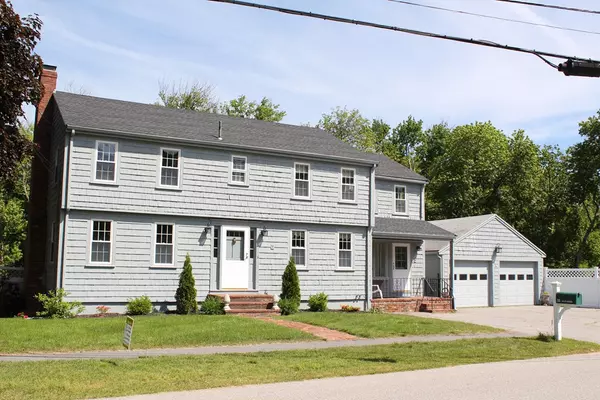 33 Alan Road, Hamilton, MA 01982