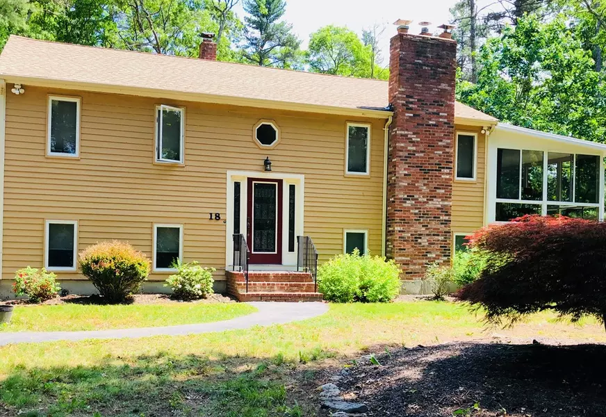 18 Mountain Rd, Easton, MA 02356