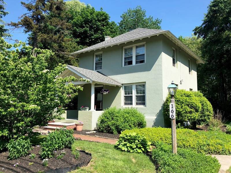 166 South St, Walpole, MA 02081