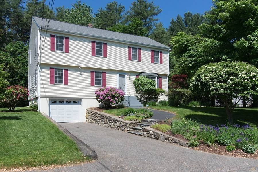 11 Sweet Grass Ln, Holliston, MA 01746