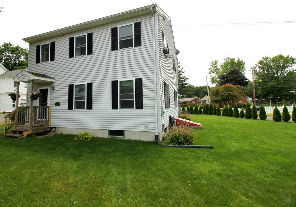 16 Dale Street, Holyoke, MA 01040