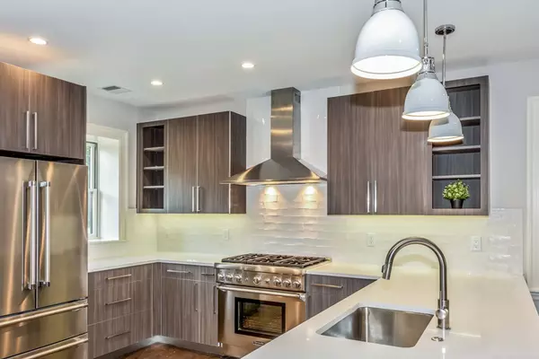Brookline, MA 02446,1614 Beacon St #2
