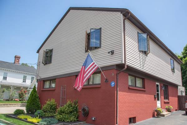 3 Maple St, South Hadley, MA 01075