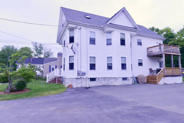 217 Oakland Ave, Methuen, MA 01844