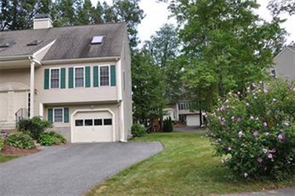 49 Arrowwood Dr #49, Shrewsbury, MA 01545