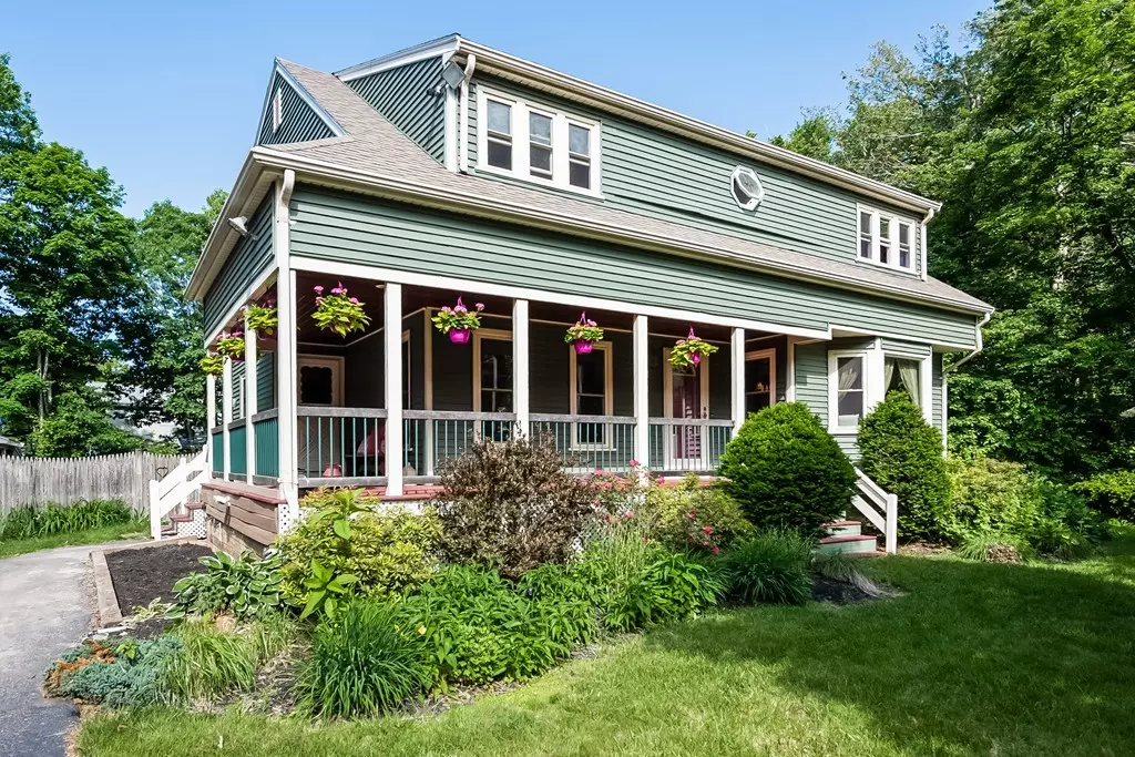 Weymouth, MA 02188,12 Farragut Ave
