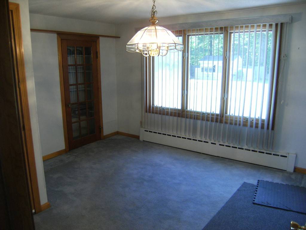 Westfield, MA 01085,586 Southampton Rd