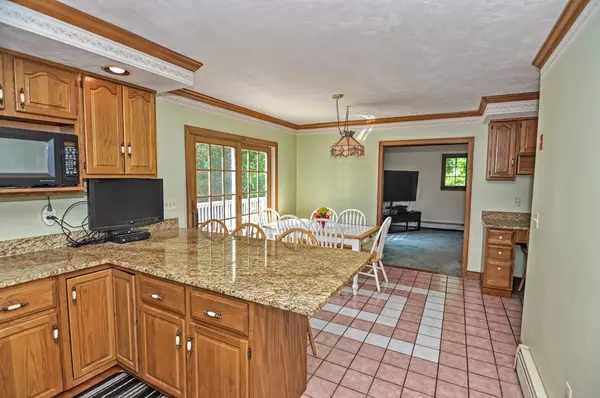 Upton, MA 01568,108 Chestnut St