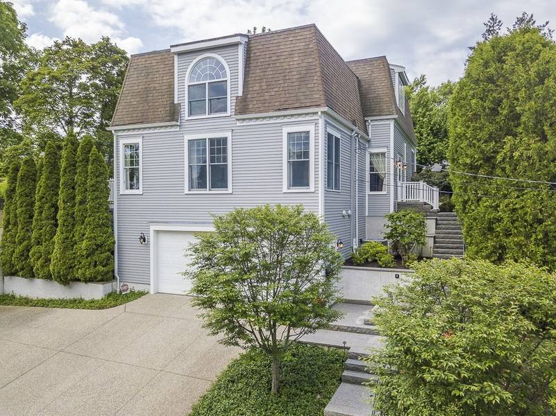 17 Vassar Road, Marblehead, MA 01945