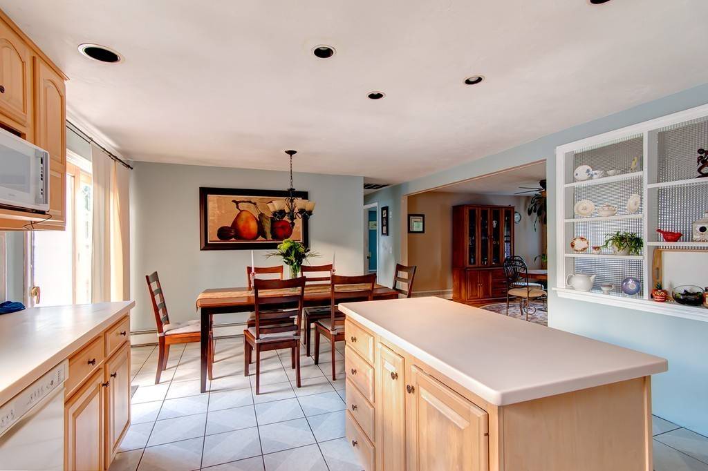 Shrewsbury, MA 01545,58 Lake Street