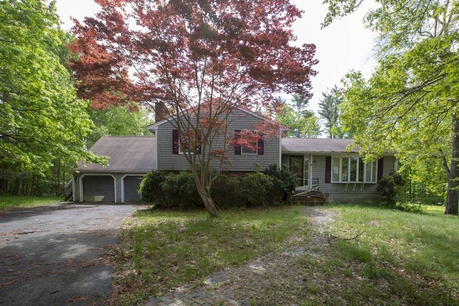 89 Kennedy Cir, Easton, MA 02375