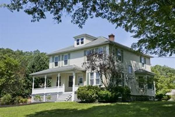 19 Floral St, Shrewsbury, MA 01545