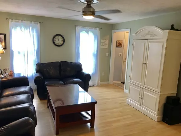 Norton, MA 02766,7 Margaret Dr