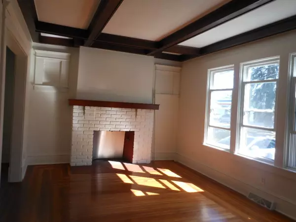 Springfield, MA 01104,31 Osborne Ter