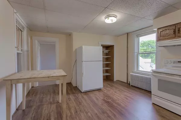 Fitchburg, MA 01420,11 Temple Street