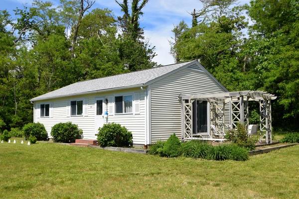 164 Breakwater Rd, Brewster, MA 02631