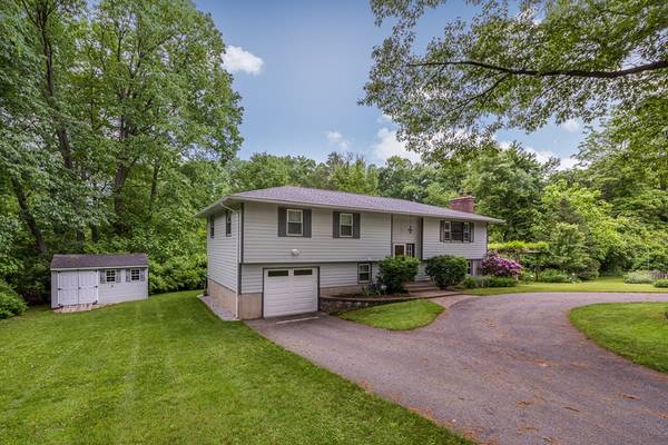 40 Edgemont St., Longmeadow, MA 01106