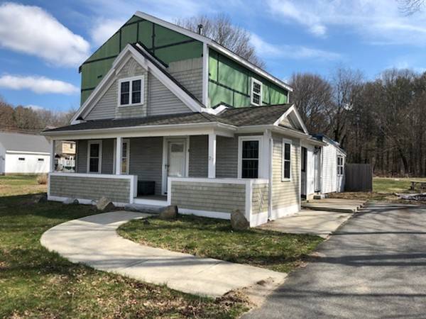 27 Pleasant St, Hanson, MA 02341