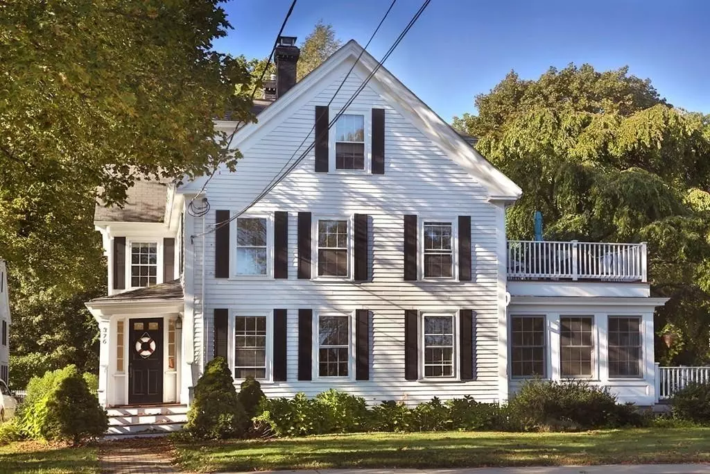 Amesbury, MA 01913,376 Main St #1