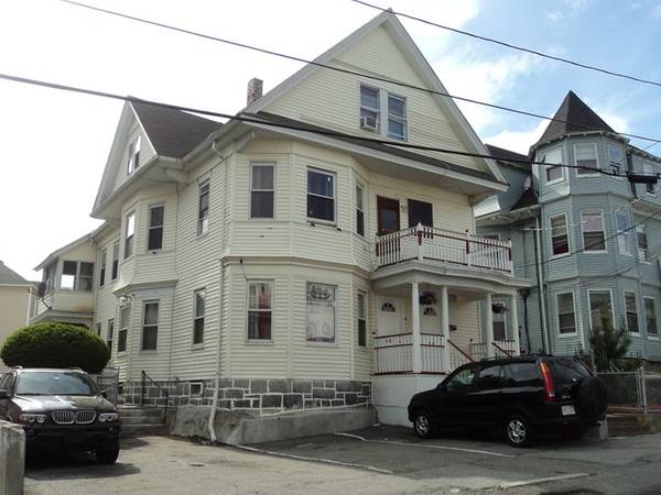 16-18 Wilmot St, Lawrence, MA 01841