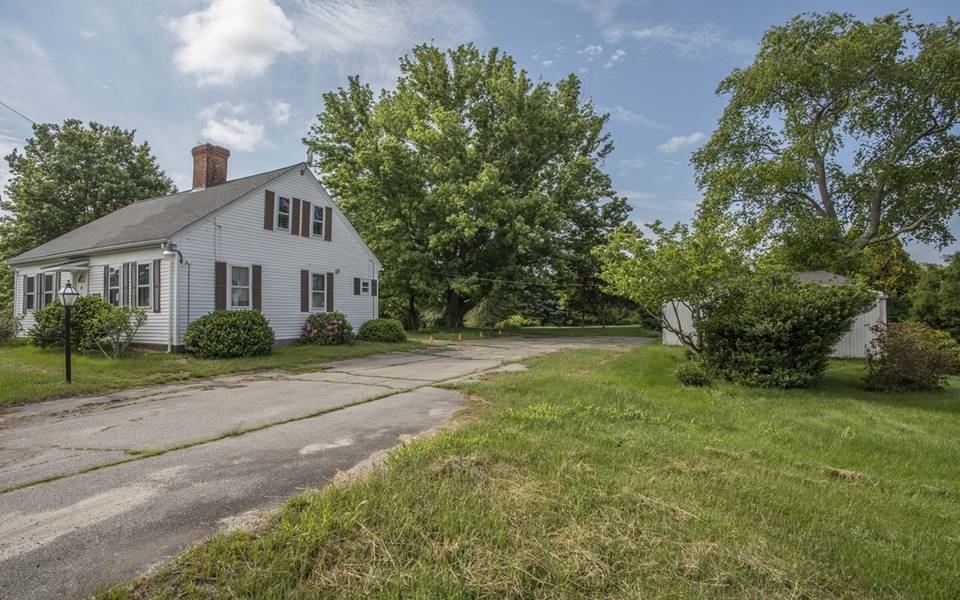 53 Water St, Rehoboth, MA 02769