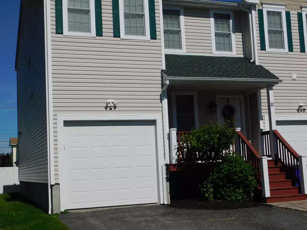 Fall River, MA 02721,40 Winchester Lane #11