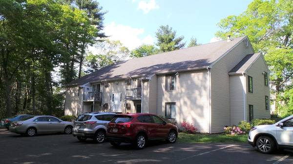 165-R Chestnut Street #8, Foxboro, MA 02035