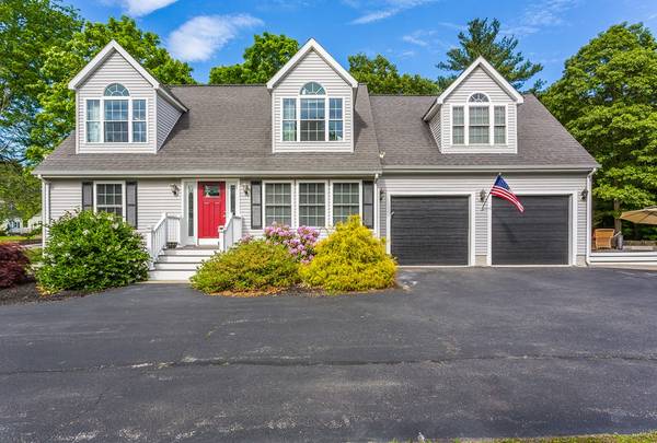 215 E Spring St, Avon, MA 02322