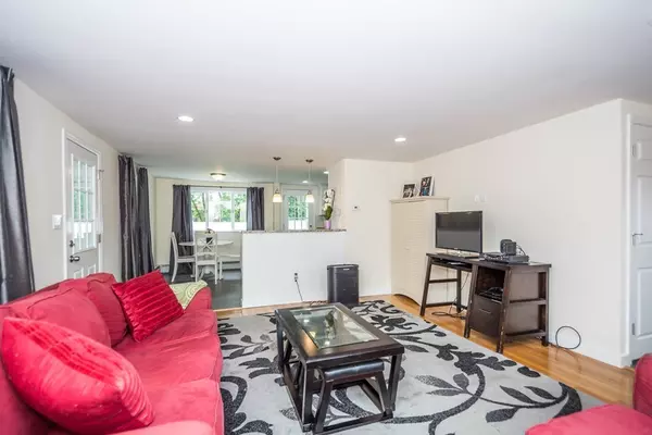 Lowell, MA 01852,19 Commonwealth Ave