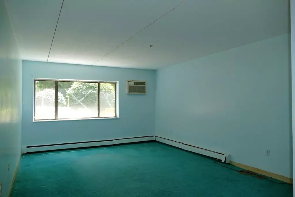 Weymouth, MA 02189,575 Broad St #108