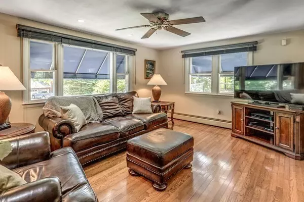 Ipswich, MA 01938,20 Juniper Street