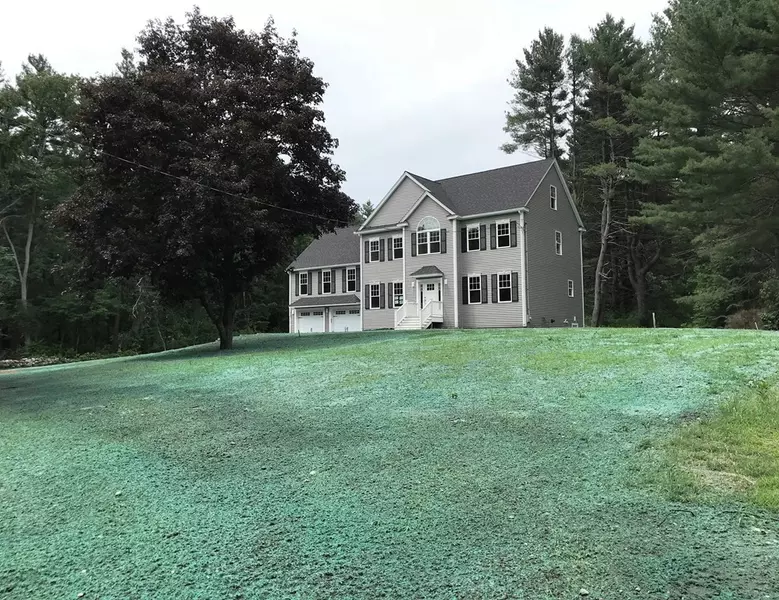 543 Lowell St, Andover, MA 01810