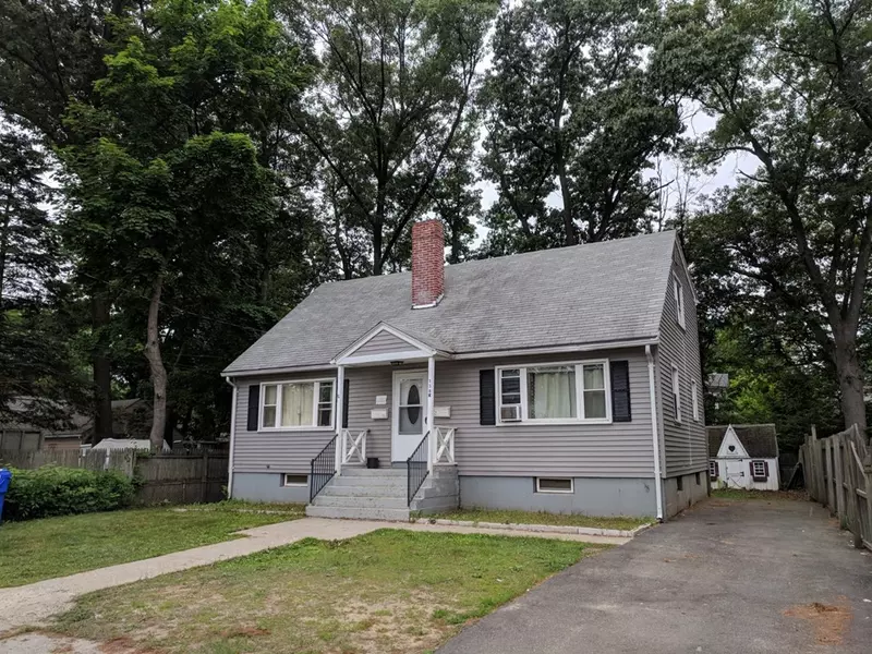 138 Draper St, Springfield, MA 01108