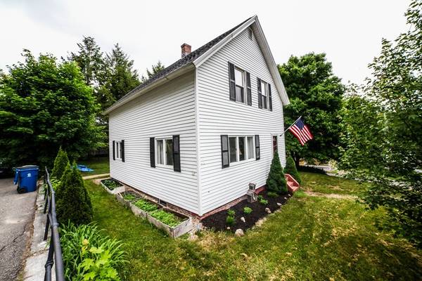 Warren, MA 01083,24 Otis St