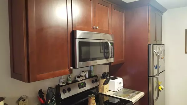 Marshfield, MA 02050,451 School St #12-4