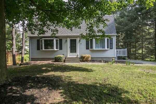 13 Coed Dr, Easthampton, MA 01027