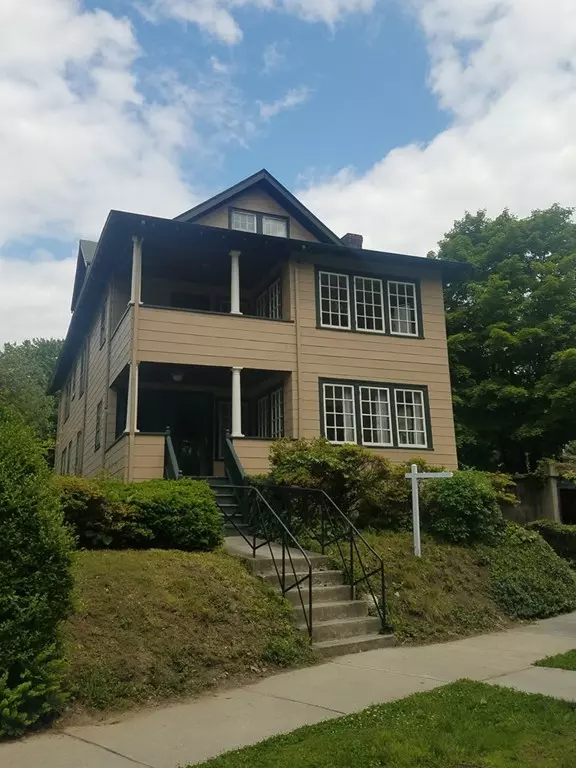 Brookline, MA 02467,67 Eliot Street