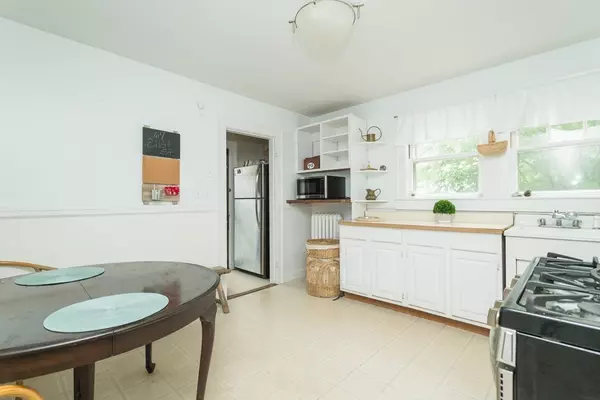 Brookline, MA 02467,67 Eliot Street