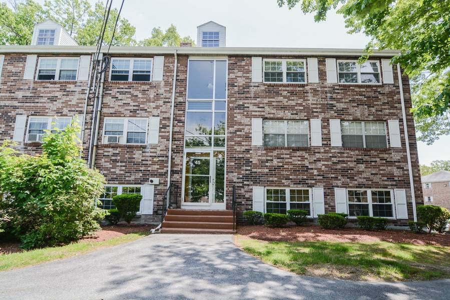 45 Edgelawn Avenue #5, North Andover, MA 01845