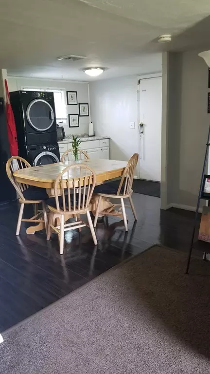 Springfield, MA 01109,15 Royal St