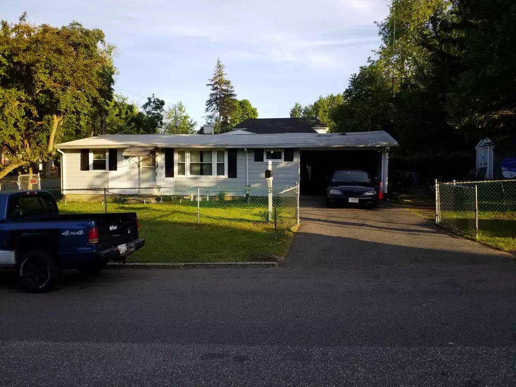 Springfield, MA 01109,15 Royal St