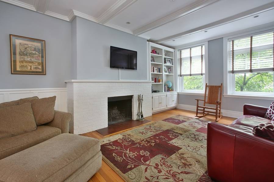 183 Babcock St #1, Brookline, MA 02446