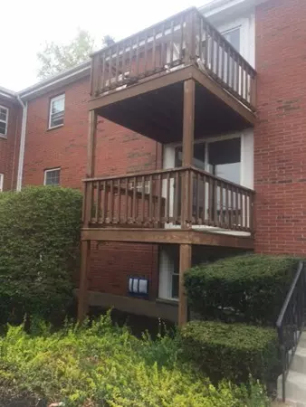 Weymouth, MA 02191,267 Neck St #A-7