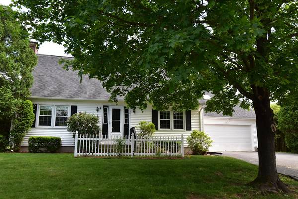 9 Melinda Lane, Easthampton, MA 01027