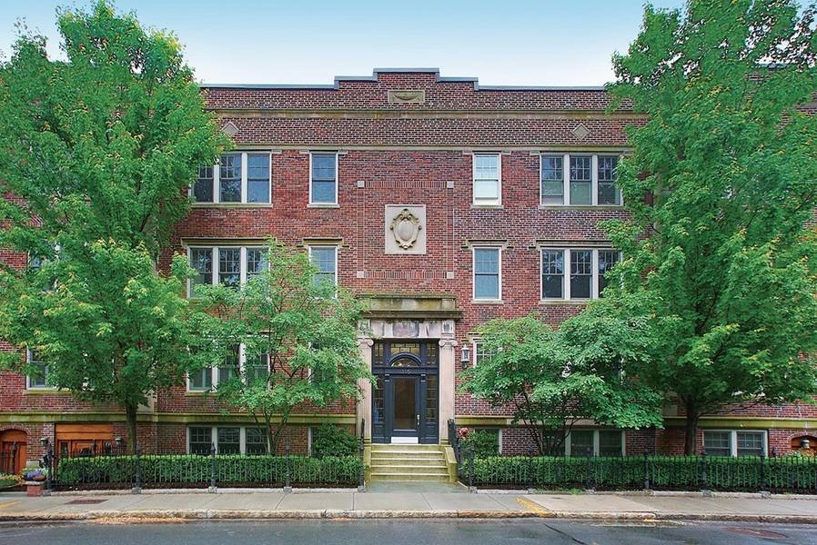 115 Sewall Ave #7, Brookline, MA 02446