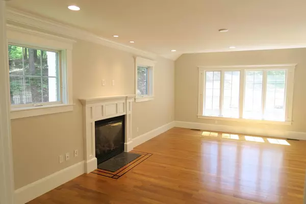 Wayland, MA 01778,45 Moore Road