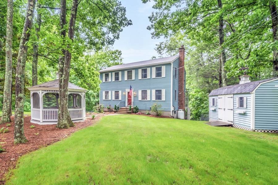 146 Podunk Rd, Sturbridge, MA 01566